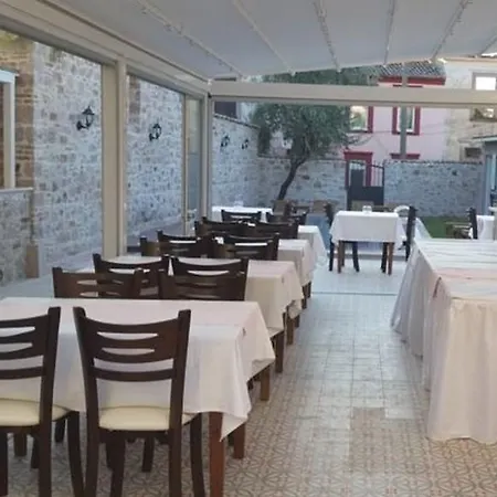 Cunda Poseidon فندق *