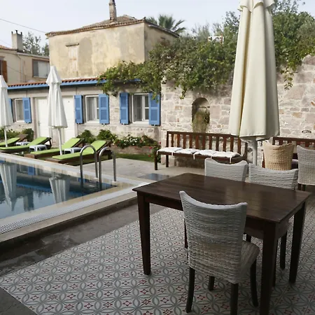 Cunda Poseidon * Ayvalı