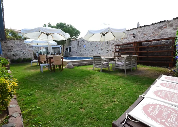 Cunda Poseidon * Ayvalı