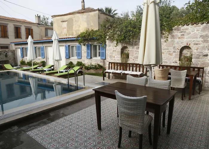 Cunda Poseidon * Ayvalı