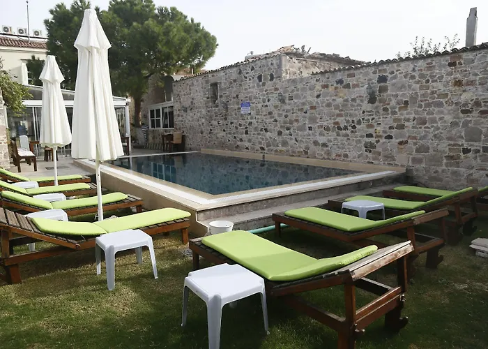 Cunda Poseidon Ayvalı